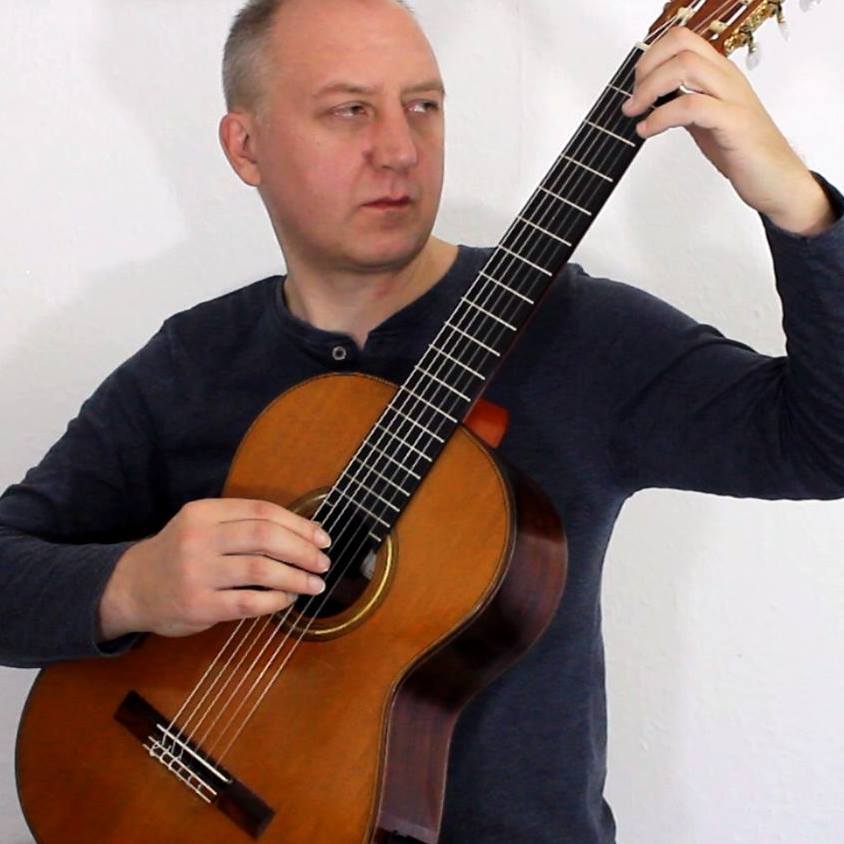 Torge Braemer spielt Gitarre - eigenes Foto